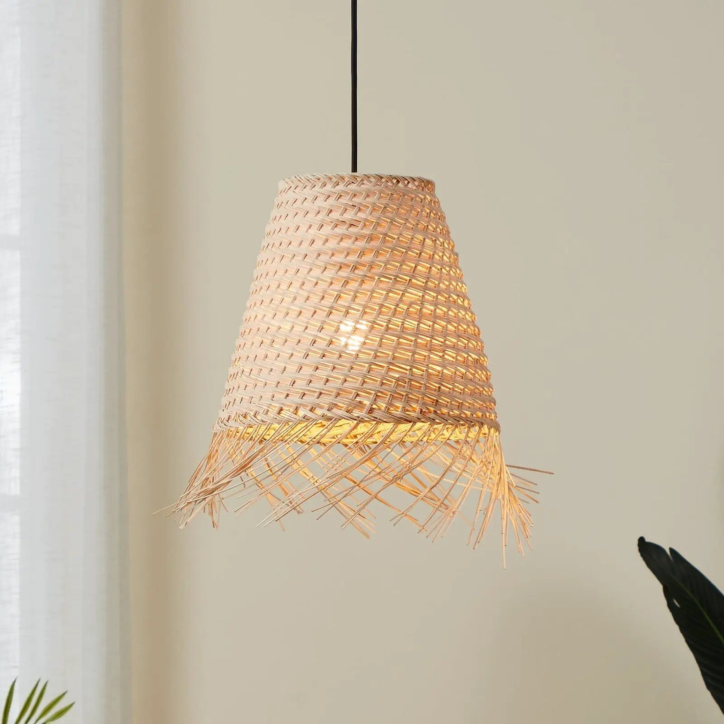 Aycliffe pendant light, rattan lampshade, Ø 30 cm