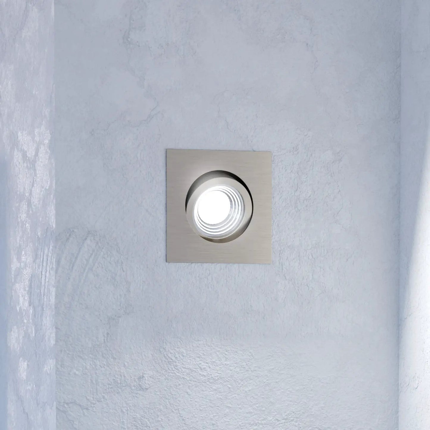 Saliceto downlight angular rotatable 2,700K nickel