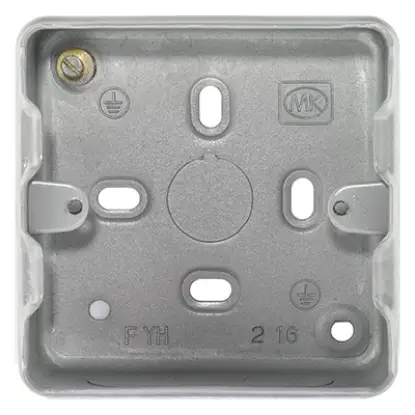 1-gang 38mm metal electrical back box with 6 x 20mm knockouts for wall sockets