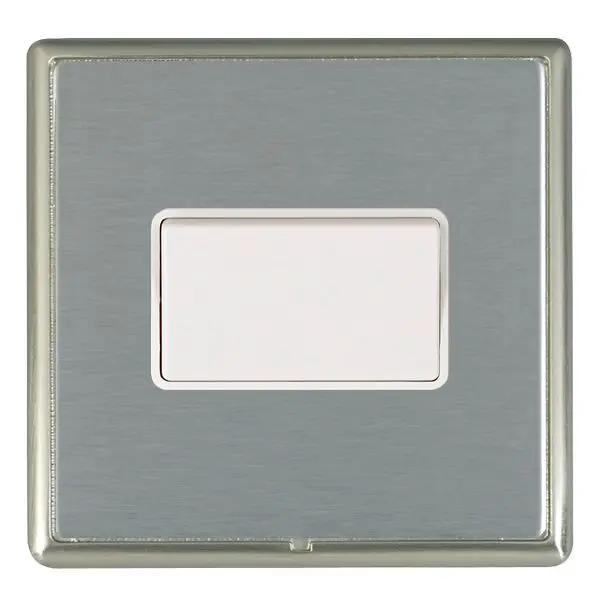 L-Ron CFX SN/SS 10A Trip Pol Rkr WH/WH