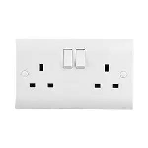 saxby cruved edge Curved Edge 13A 2G SP Switched Socket - saxby cruved edge Curved Edge 13A 2G SP Switched Socket