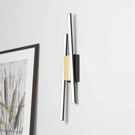 Panagria LED wall light, black with wood detail