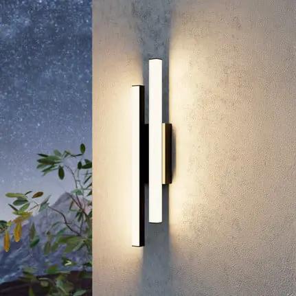 LED outdoor wall light Serricella, black