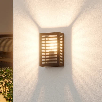 Alamonte 3 outdoor wall light, black