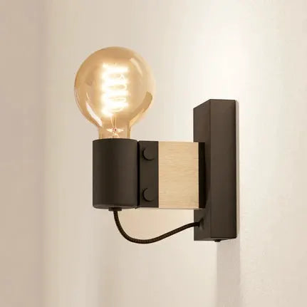 EGLO Bailrigg wall light made of wood