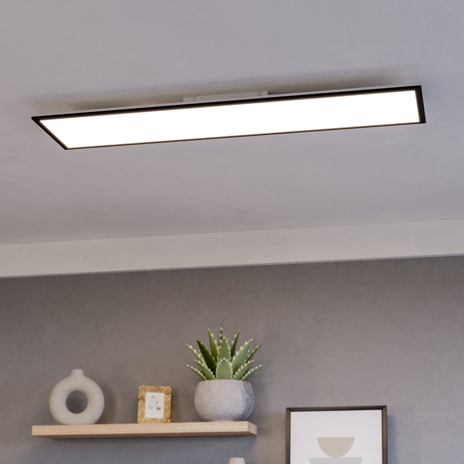 Maccles table lamp in black with wood