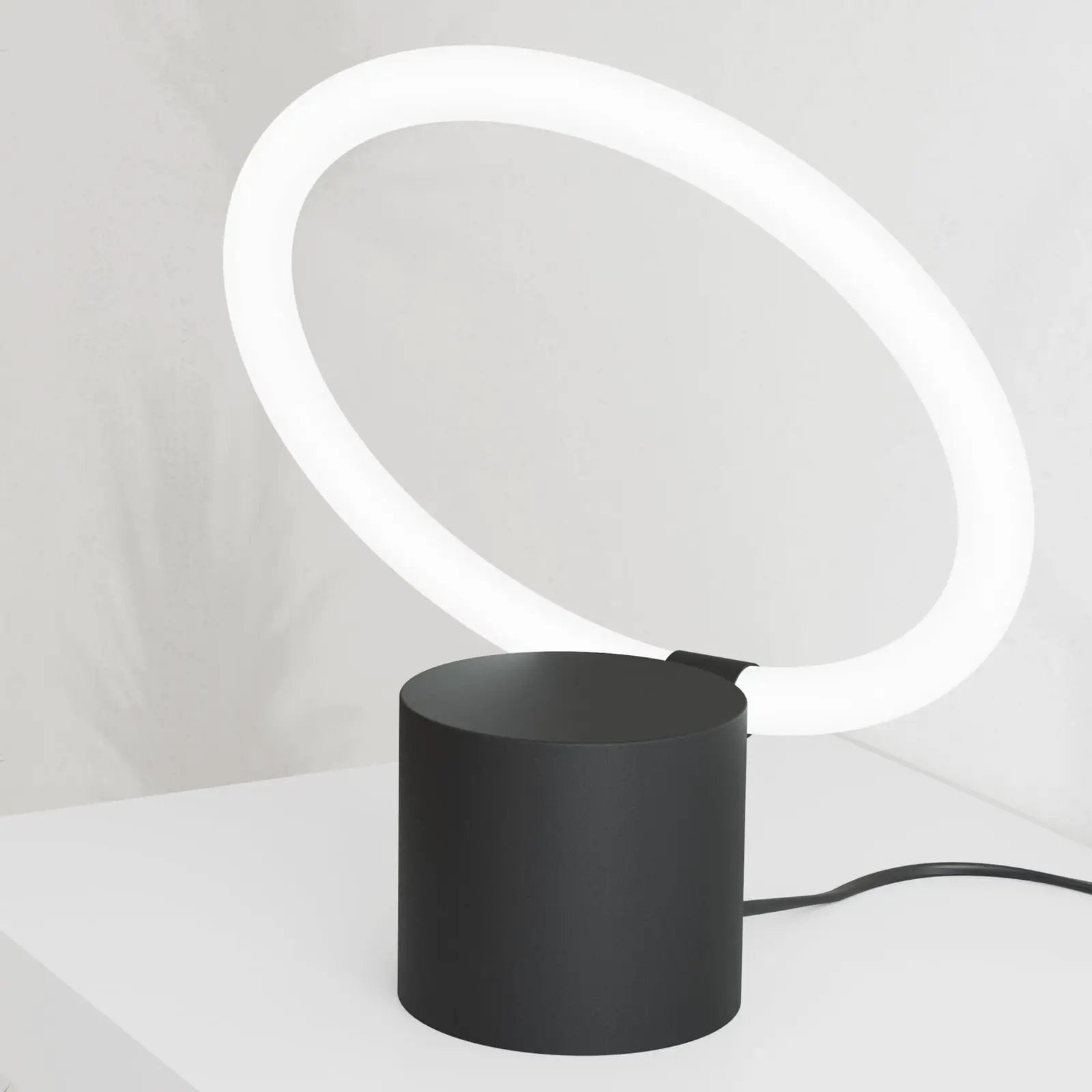 Caranacoa LED table lamp