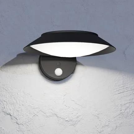 Cerrisi solar LED wall lamp, width 10.5 cm, black, sensor
