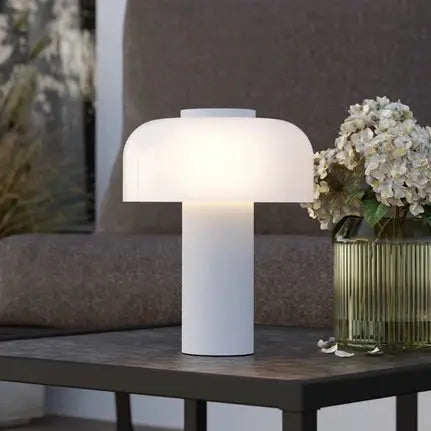 LED table lamp Ponente, Ø 16 cm, white, CCT, dimmable