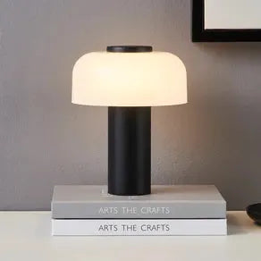 LED table lamp Ponente, Ø 16 cm, black/white, CCT