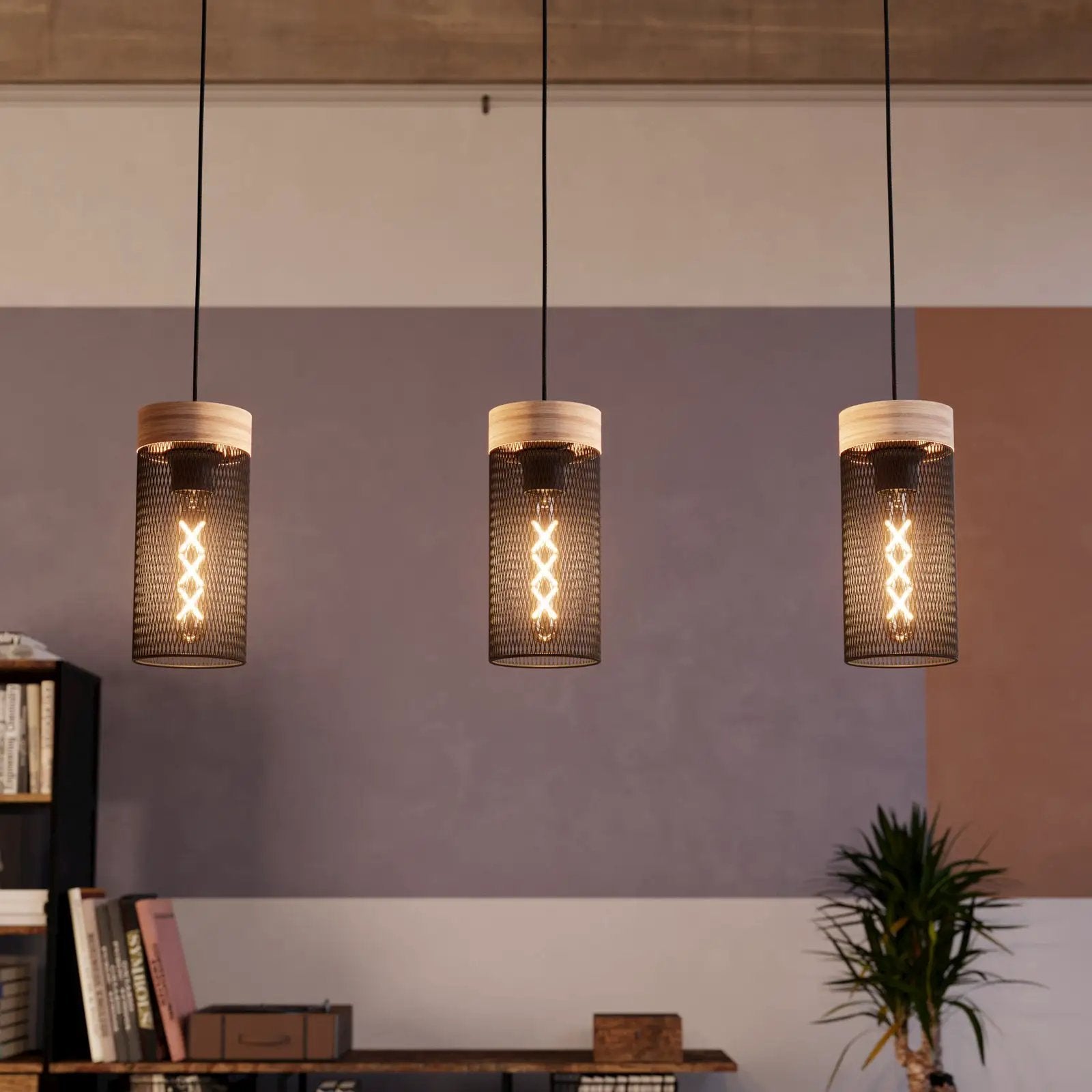Klinsdale pendant light, black/brown, 3-bulb.