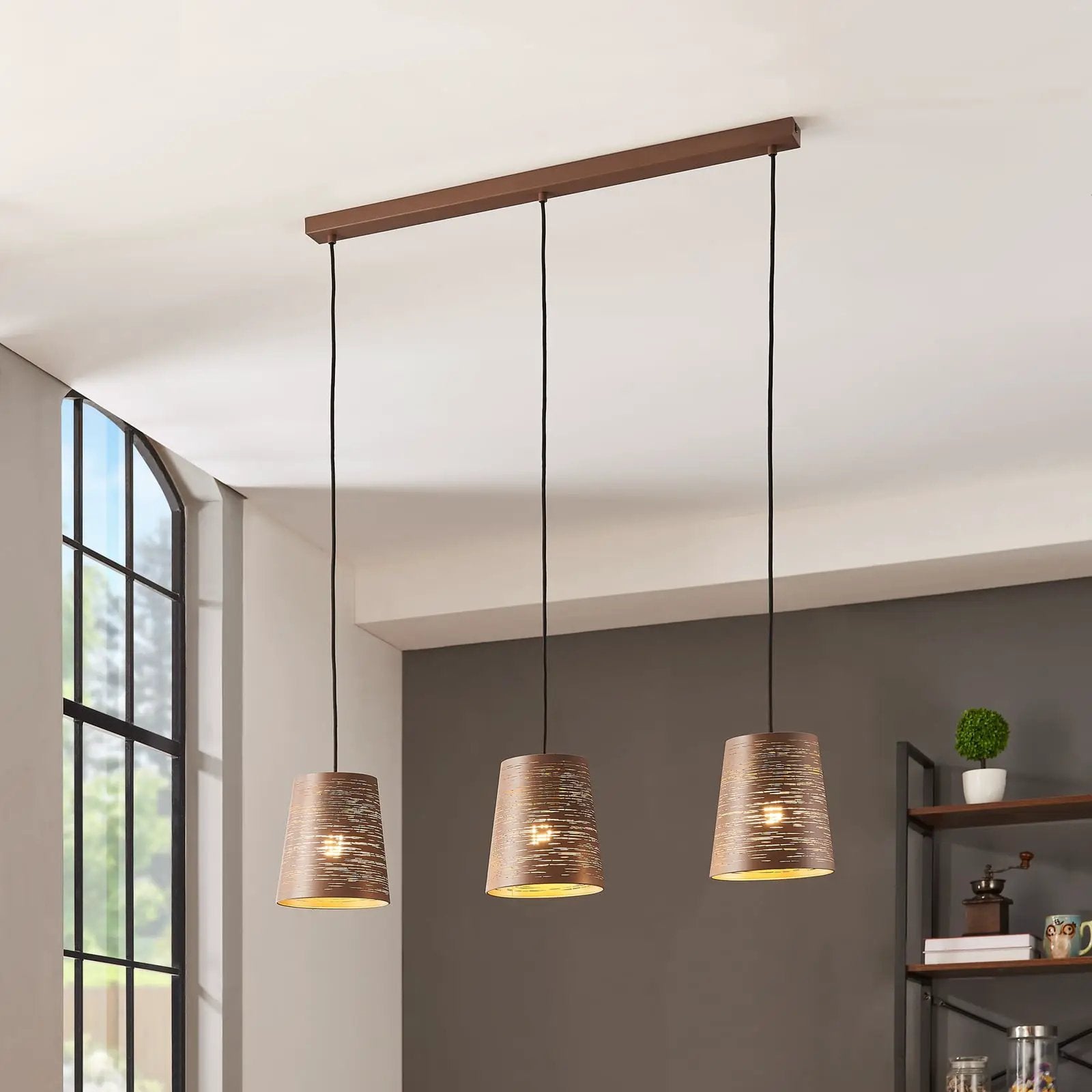Segezia hanging light, mocha/gold-coloured, length 88 cm, 3-bulb.