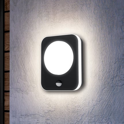 Madriz LED outdoor wall lamp, black, width 23 cm, sensor
