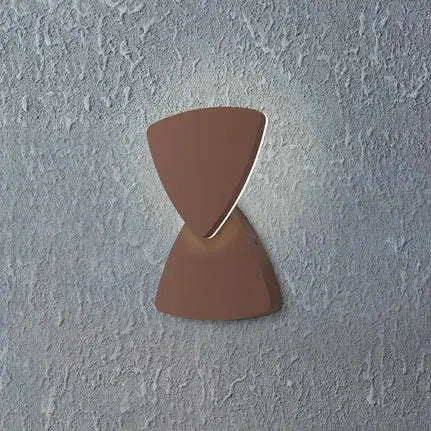 Pedersano rust-coloured LED outdoor wall lamp, width 14 cm, triangular