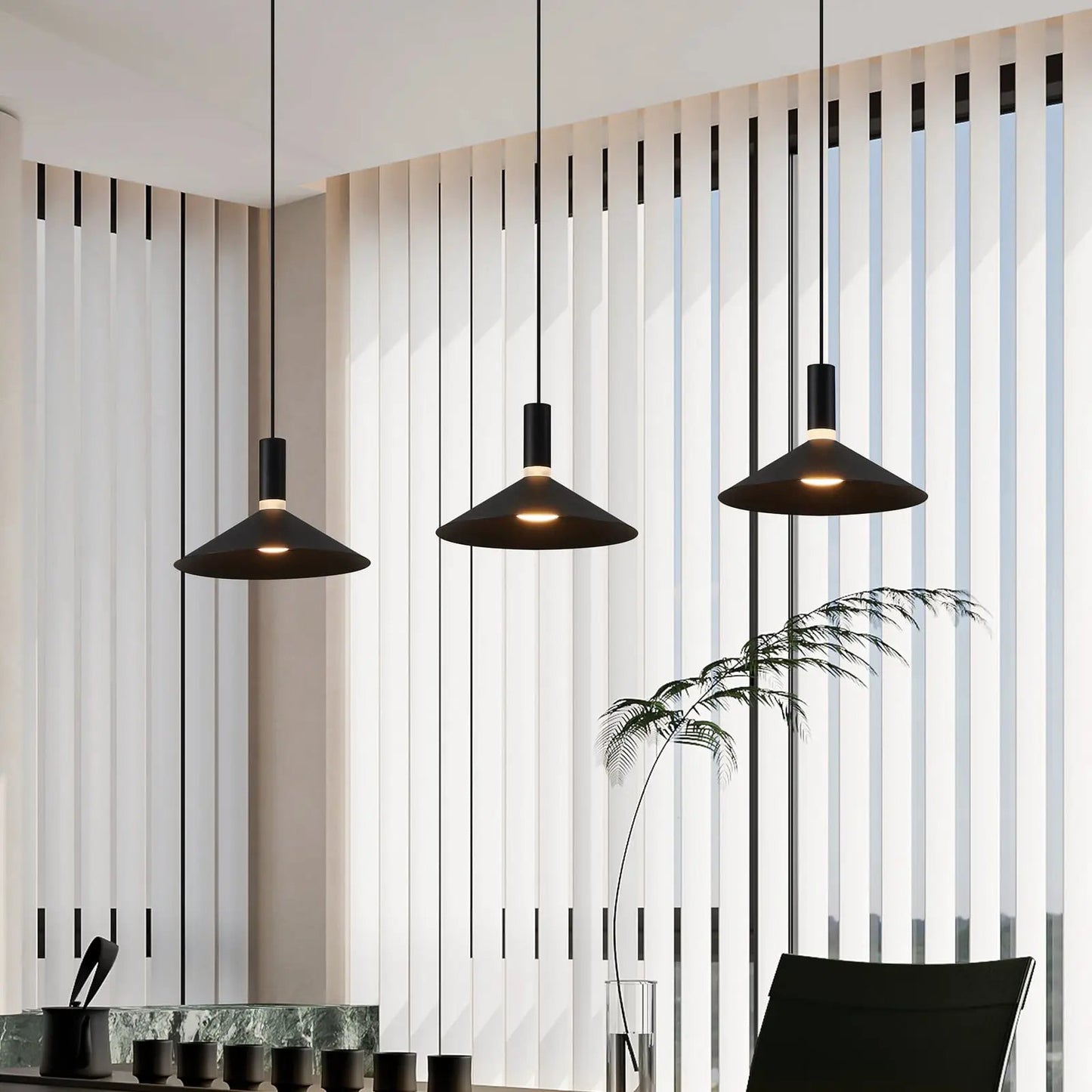 Smart hanging light Conomavilla-Z, black 92 cm 3-bulb CCT RGB
