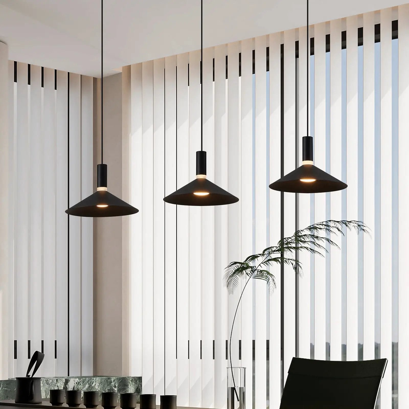 Smart hanging light Conomavilla-Z, black 92 cm 3-bulb CCT RGB