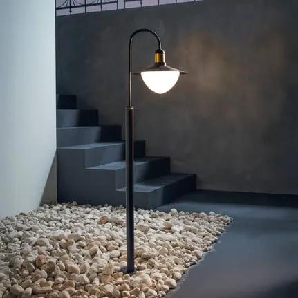 Sirmione path light with a glass lampshade