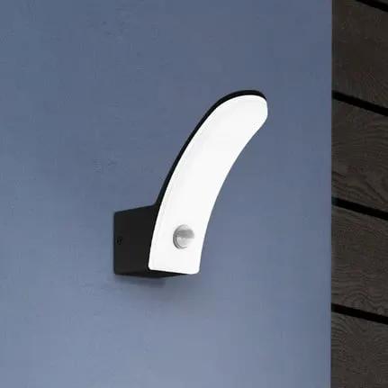 Flumicino LED outdoor wall light with a sensor