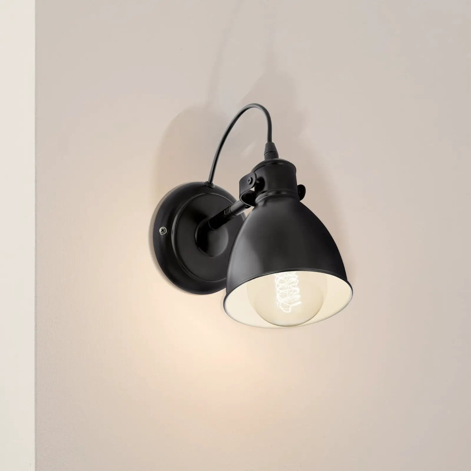 Priddy vintage wall lamp, black