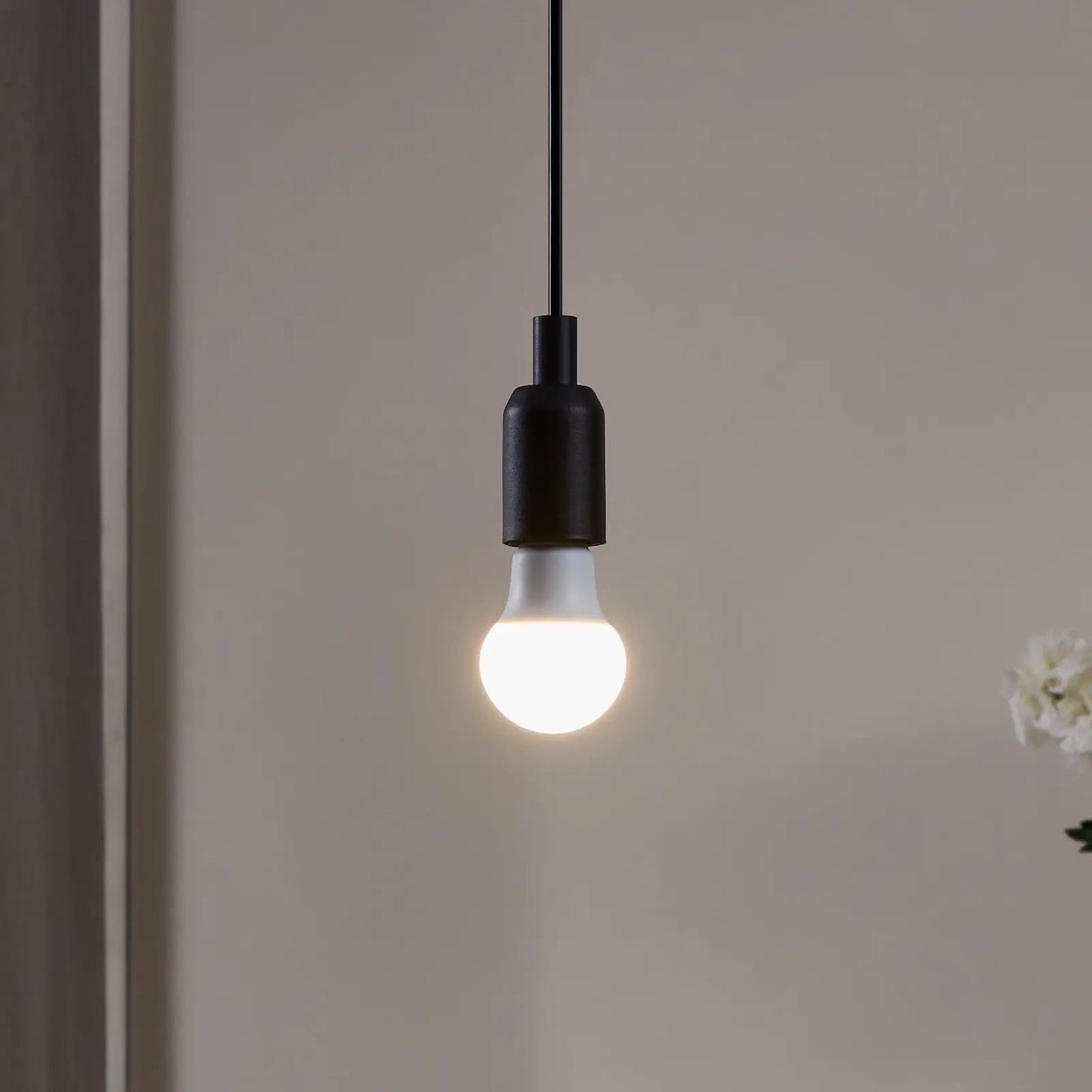 LED bulb E27 A60 9 W, warm white, opal