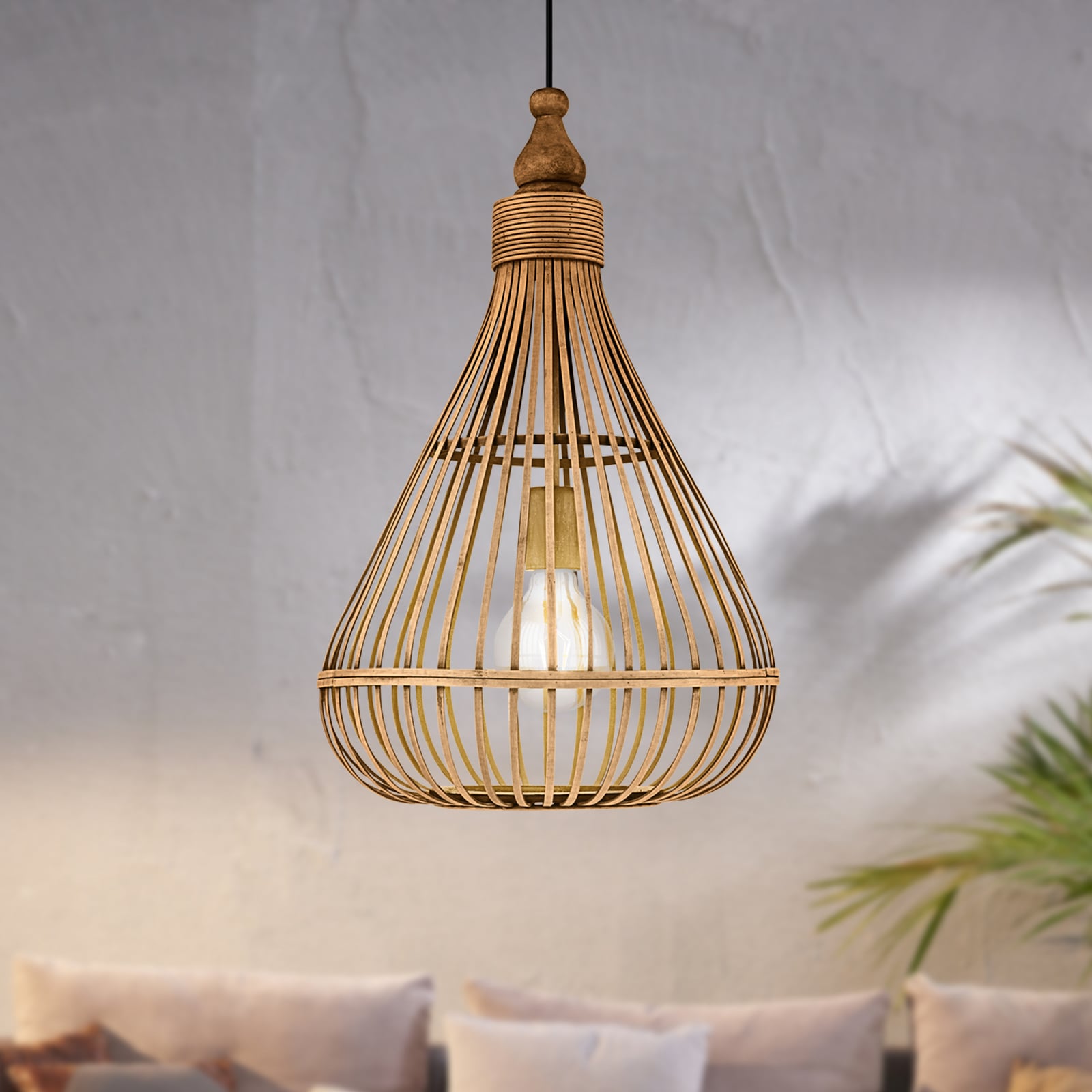 Amsfield hanging lamp made of bamboo