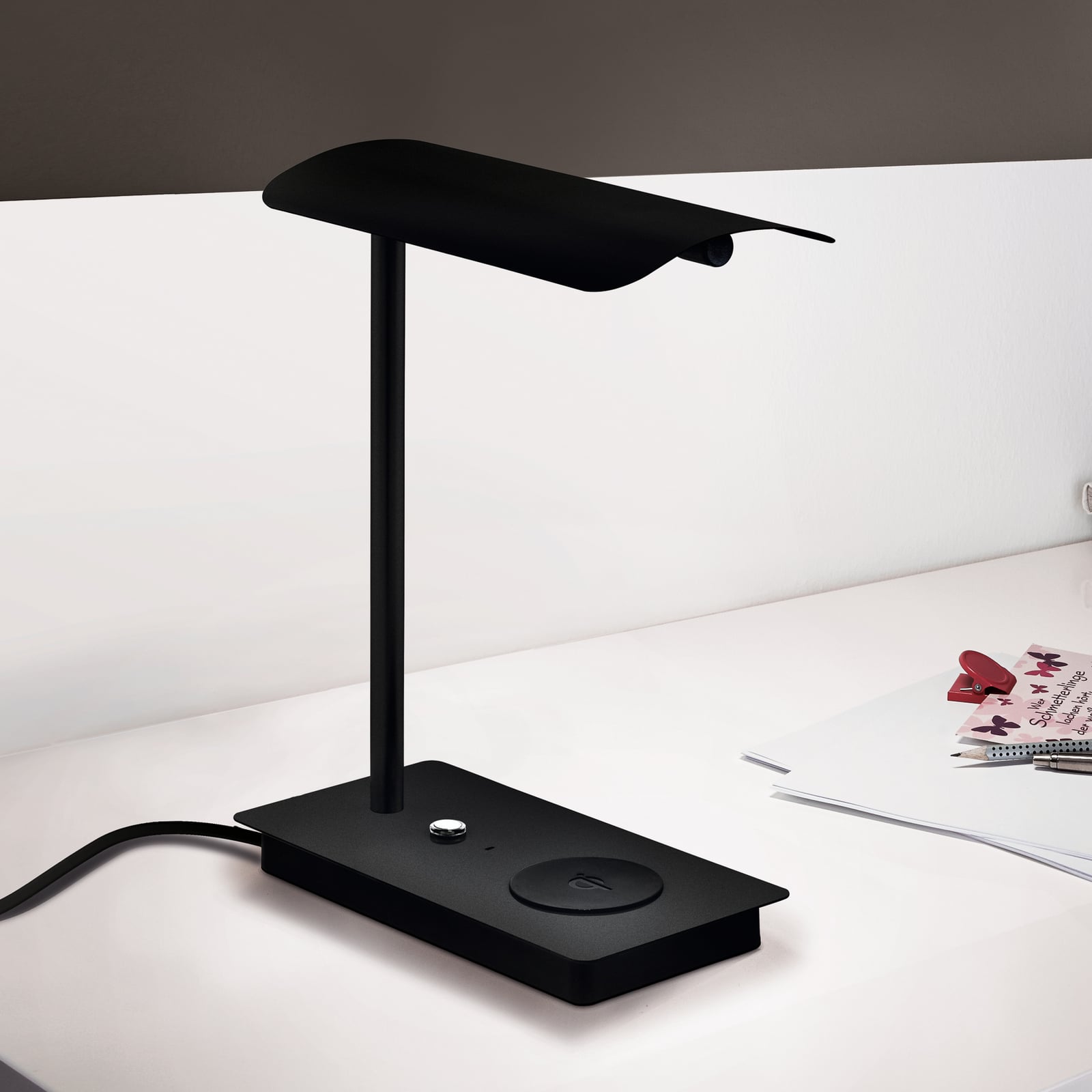 Arenaza LED table lamp, dimmer, QI, black
