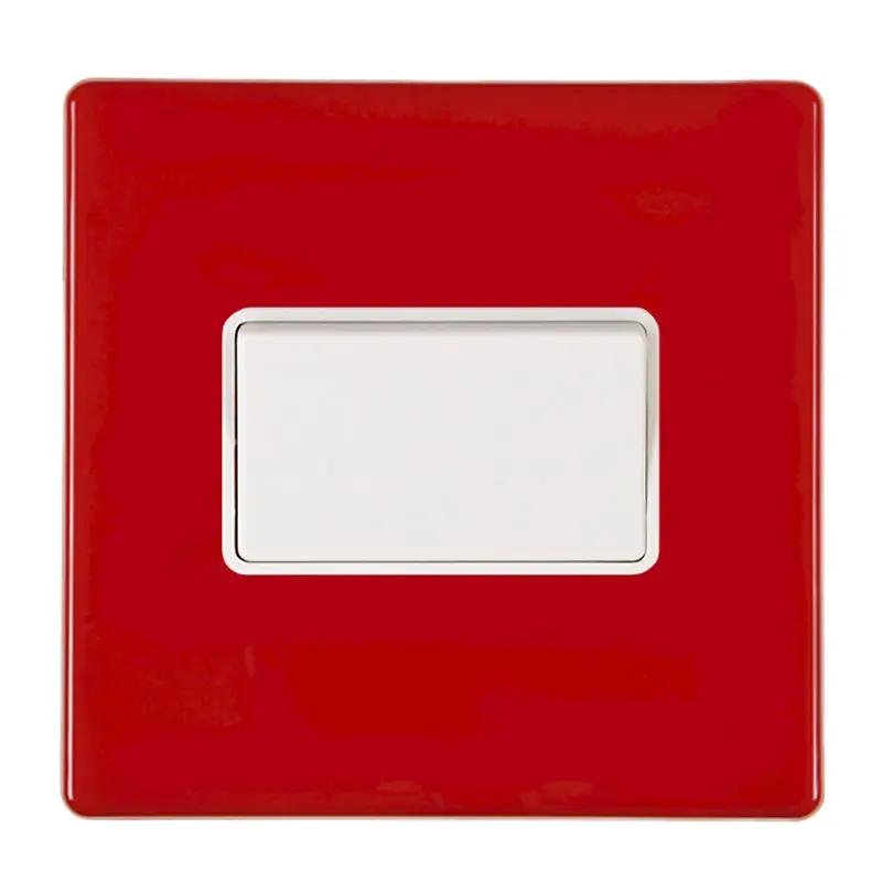 HCFX Col Red 10A Triple Pole Rkr WH/WH