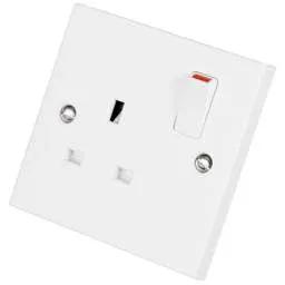 bg square edge BG 900 Series 13A 1 Gang Switched Socket White - bg square edge BG 900 Series 13A 1 Gang Switched Socket White