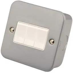 m2 metal clad M2 Metal 10A 3 Gang 2 Way Light Switch Metal Clad - m2 metal clad M2 Metal 10A 3 Gang 2 Way Light Switch Metal Clad