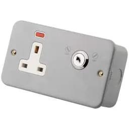 m2 metal clad M2 Metal 13A DP Lockable Socket with Neon Metal Clad - m2 metal clad M2 Metal 13A DP Lockable Socket with Neon Metal Clad