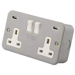 m2 metal clad M2 Metal 13A 2 Gang Switched Socket with 2 x Type A USB Outlets Metal Clad - m2 metal clad M2 Metal 13A 2 Gang Switched Socket with 2 x Type A USB Outlets Metal Clad