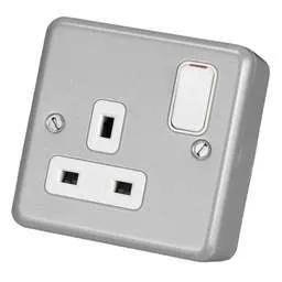 pvc back boxes MK Metalclad Plus 13A DP 1 Gang Socket Metal Clad - pvc back boxes MK Metalclad Plus 13A DP 1 Gang Socket Metal Clad