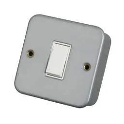 pvc back boxes Scolmore Click Essentials 10A 1 Gang Intermediate Light Switch Metal Clad - pvc back boxes Scolmore Click Essentials 10A 1 Gang Intermediate Light Switch Metal Clad