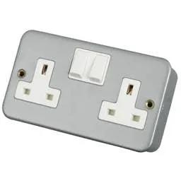 pvc back boxes Scolmore Click Essentials 13A DP 2 Gang Socket Metal Clad - pvc back boxes Scolmore Click Essentials 13A DP 2 Gang Socket Metal Clad