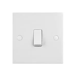 White Edge Square Edge 10AX 1G Intermediate Switch - White Edge Square Edge 10AX 1G Intermediate Switch