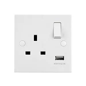 White Edge Square Edge 13A 1G SP Switched Socket with 2.1V USB - White Edge Square Edge 13A 1G SP Switched Socket with 2.1V USB