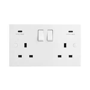 White Edge Square Edge 13A 2G DP Switched Socket with 45W USB C+C - White Edge Square Edge 13A 2G DP Switched Socket with 45W USB C+C