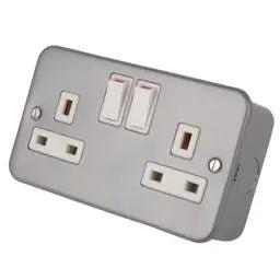 pvc back boxes LGA Selectric 13A 2 Gang Socket Metal Clad - pvc back boxes LGA Selectric 13A 2 Gang Socket Metal Clad